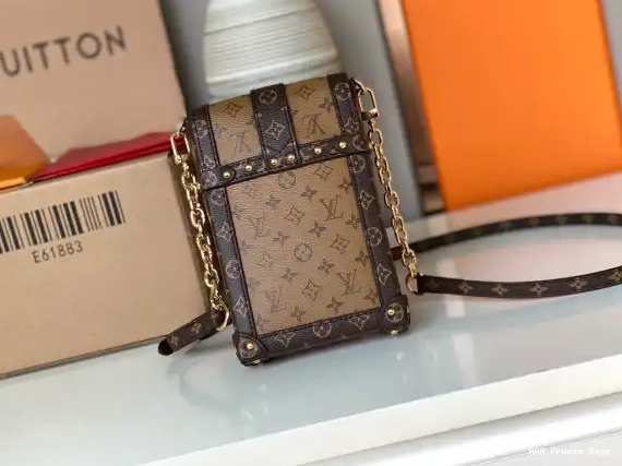 AAA Replica Ru VERTICAL POCHETTE LOUIS TRUNK VUITTON 0613
